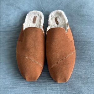 Toms Nova Slippers Women’s Size 9